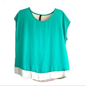 Final Touch Teal Green Short Sleeve Round Neck Lightweight Blouse Size Medium